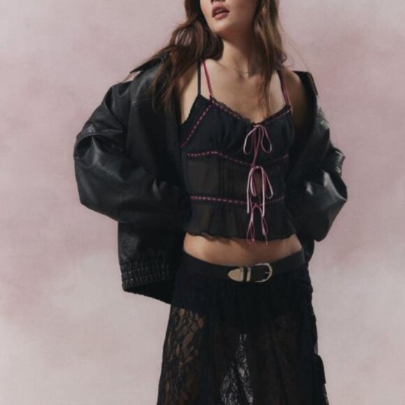 COPY - Uo Kimchi Blue Ivy Lace-Inset Cami - Picture 5 of 6